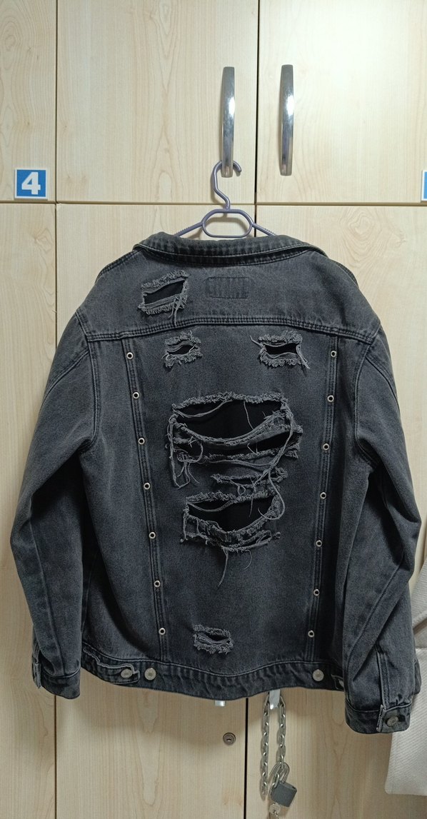 Gri, Yırtık Detaylı Kot Ceket - Görsel 3