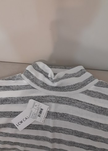 xl Beden Gri Çizgili Düğmeli Boğazlı Kadın bluzu