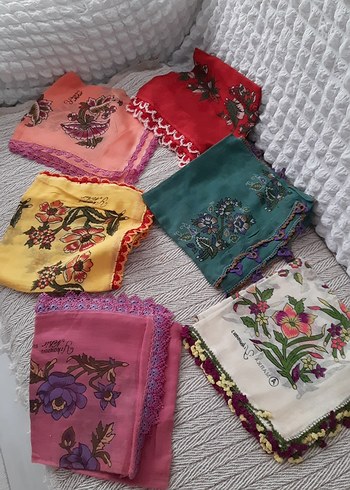 Beden Oyalı yazma tülbent.6 adet fiyatıdır