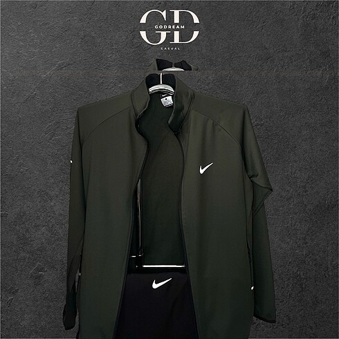 Nike Eşofman Takımı