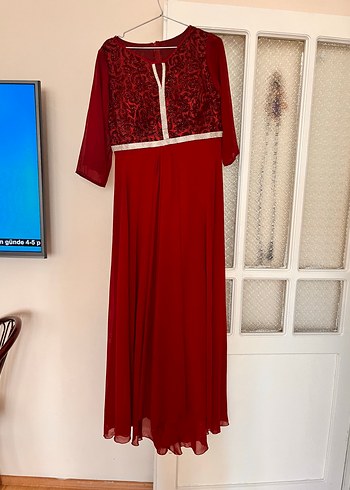 Bordo Nakışlı Uzun Kollu Elbise