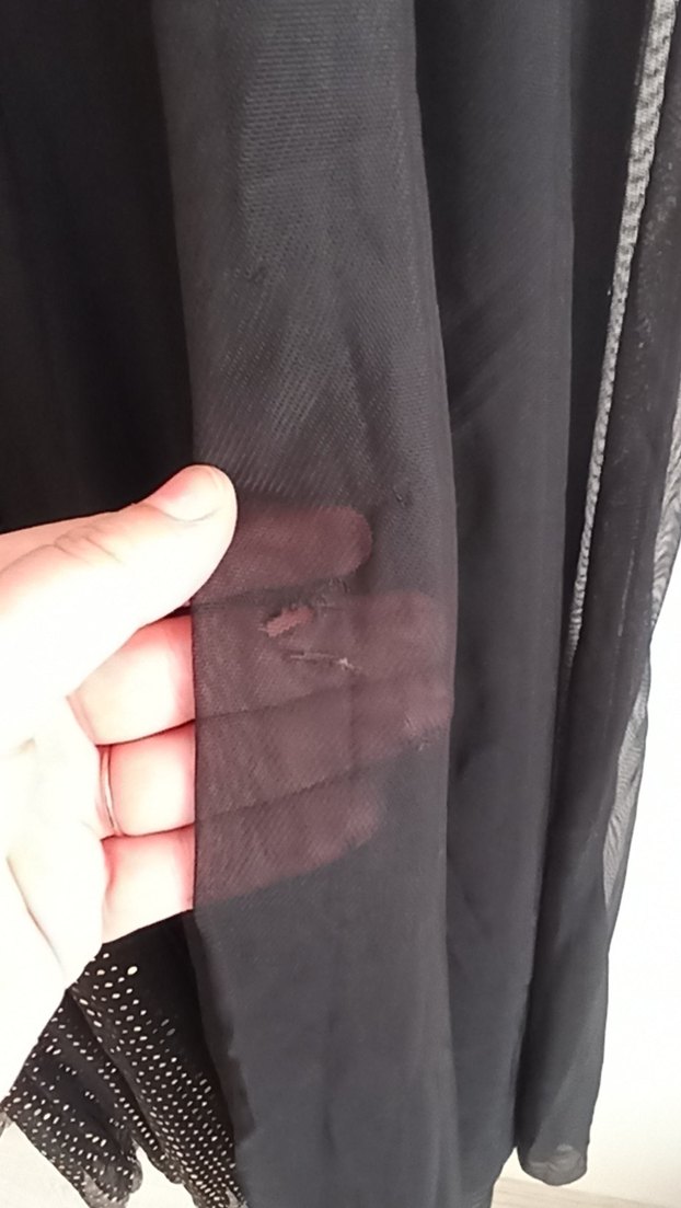 Uzun Kollu Siyah Payetli V Yaka Elbise - Görsel 3