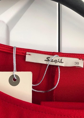 38 Beden Kırmızı Pilili Midi Kadın Elbise