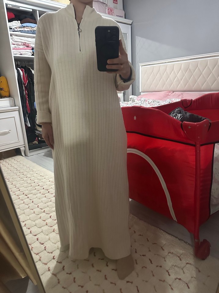 Beyaz Uzun Örme Kadın Elbise - Görsel 2