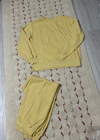 Sarı Rahat Kesim Kadın Eşofman Altı ve üstü - Görsel 3