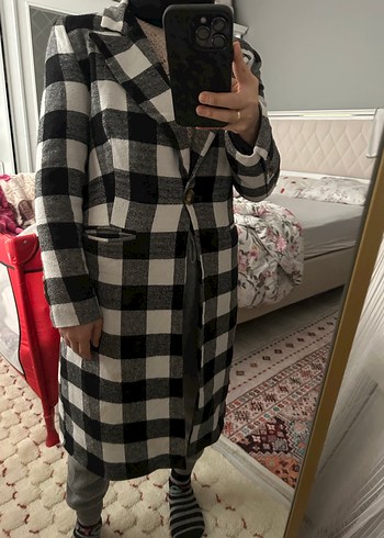 Ekose Desenli Düğmeli Kadın Kaban - Görsel 2