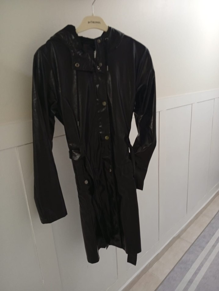 Siyah Deri Kadın Trençkot - Görsel 4