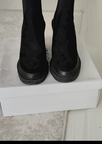 Siyah Platform Topuklu Bağcıklı Kadın Bot - Görsel 4