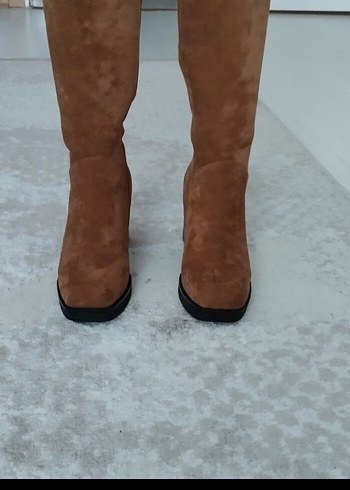 Kahverengi Süet Tokalı Kadın Dizüstü Çizme - Görsel 2