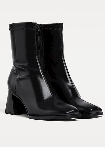 stradivarius Kadın Siyah Deri topuklu bot - Görsel 4