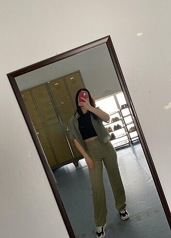 Yeşil pantolon 
