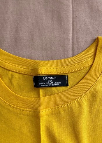 Bershka Sarı Baskılı Kadın Tişört