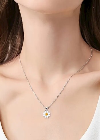Accessorize Beyaz Papatya Detaylı Midi Kolye