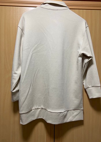LC Waikiki Bej Düğmeli Yüksek Yakalı Kadın Sweatshirt