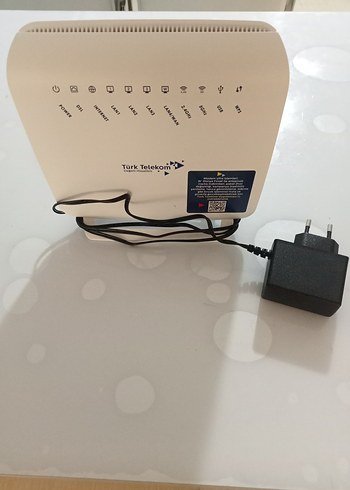 Türk Telekom Beyaz Modem ve Adaptörü - Görsel 2