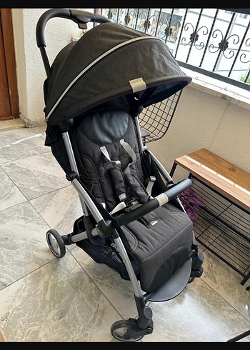 Chicco Chicco tek elle kapanabilir bebek arabası