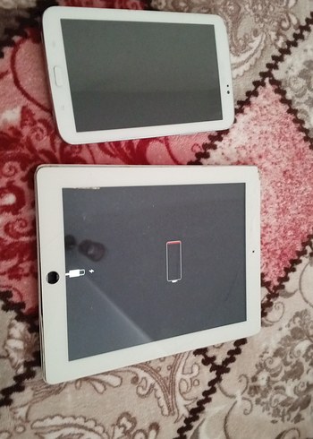 ipad ve Samsung tablet 2 tane - Görsel 2