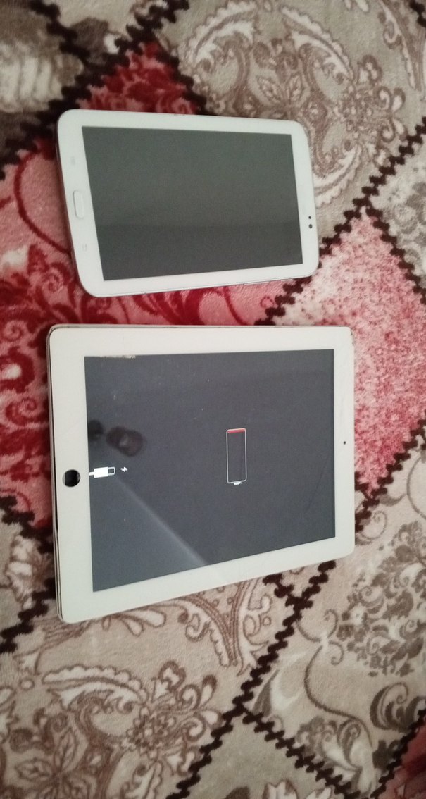 ipad ve Samsung tablet 2 tane - Görsel 2