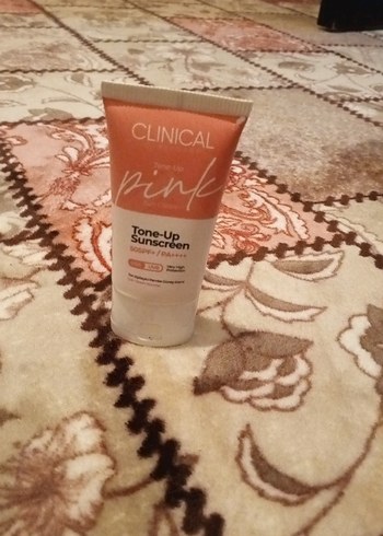 Clinical Pink Tonlu Güneş Kremi - Görsel 5