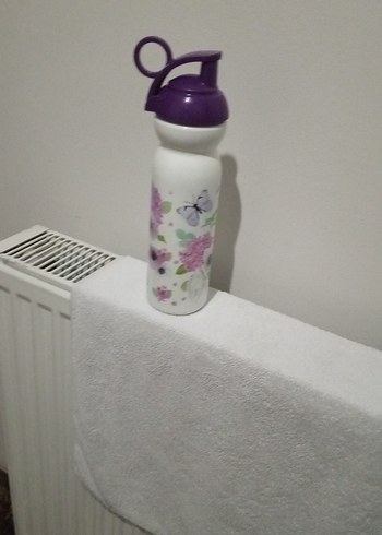 Mor Kapaklı Çiçek Desenli Çocuk Matara - Görsel 3