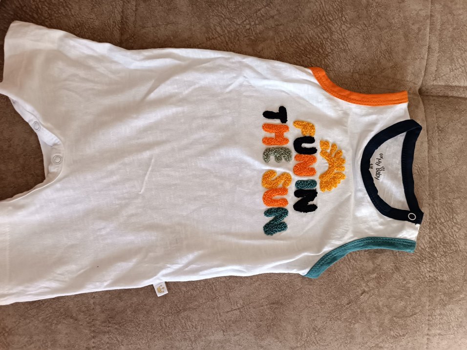 Renkli Nakışlı Erkek Bebek Kolsuz tulum - Görsel 2