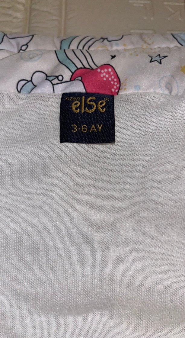 Kız Çocuk Beyaz Fermuarlı Yelek - Görsel 2