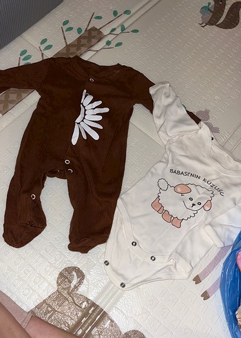 1/3 ay kız bebe kıyafetleri (24 parça hepsi tek fiyat) - Görsel 2
