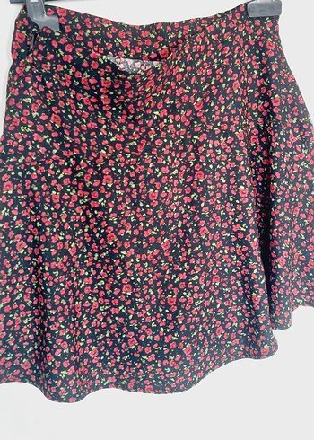 Çiçek Desenli Fırfırlı Mini Etek - Görsel 3