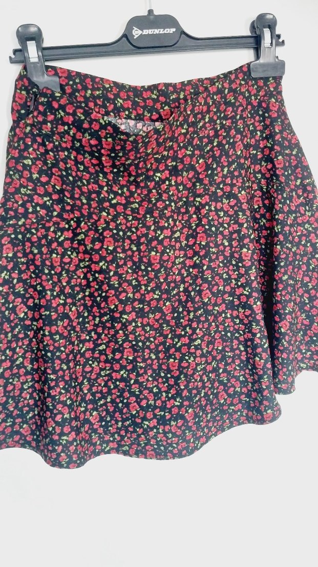 Çiçek Desenli Fırfırlı Mini Etek - Görsel 3