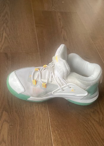 Beyaz Bağcıklı Basketbol Ayakkabısı - Görsel 7