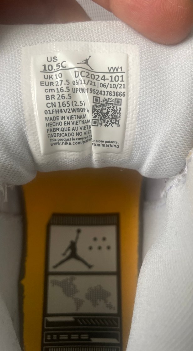 Beyaz Bağcıklı Basketbol Ayakkabısı - Görsel 5