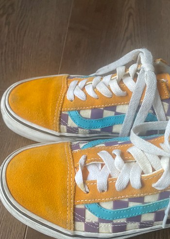 Vans Kadın Çok Renkli Bağcıklı Spor Ayakkabı - Görsel 3