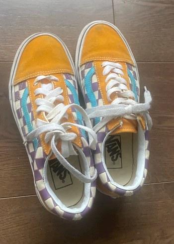 Vans Kadın Çok Renkli Bağcıklı Spor Ayakkabı - Görsel 2