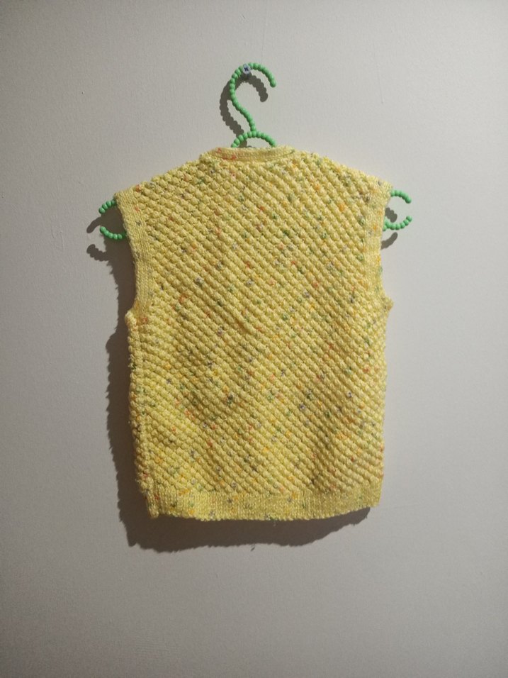 Sarı Örgü Kız Yeleği - Görsel 4