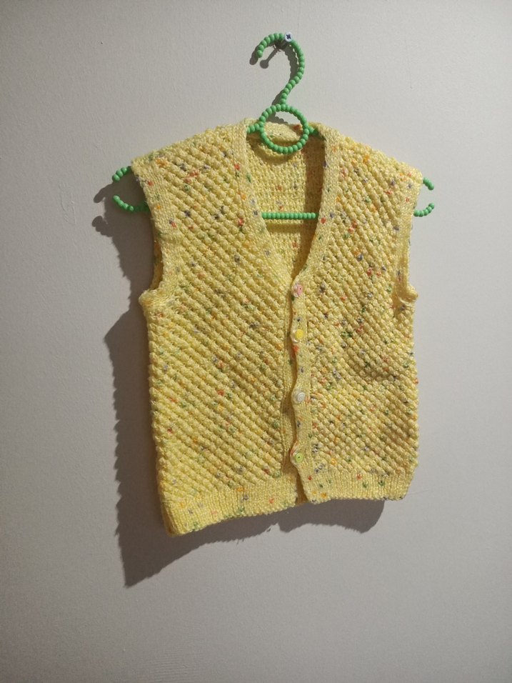 Sarı Örgü Kız Yeleği - Görsel 2