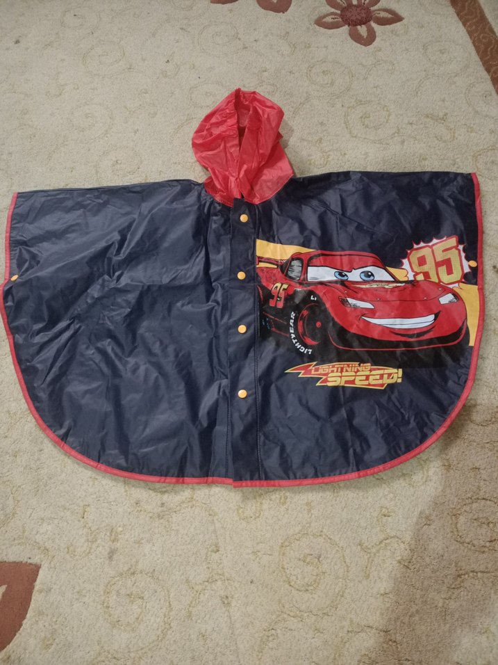 Kapüşonlu Çocuk Yağmurluk - Arabalı Desenli - Görsel 2