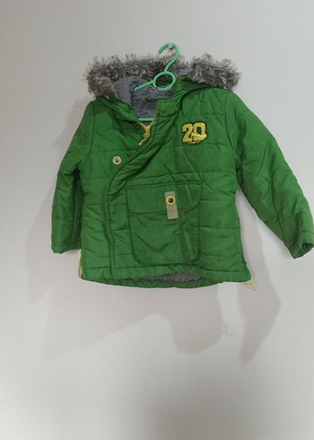 Kapüşonlu Erkek Çocuk Yeşil Mont - Görsel 3