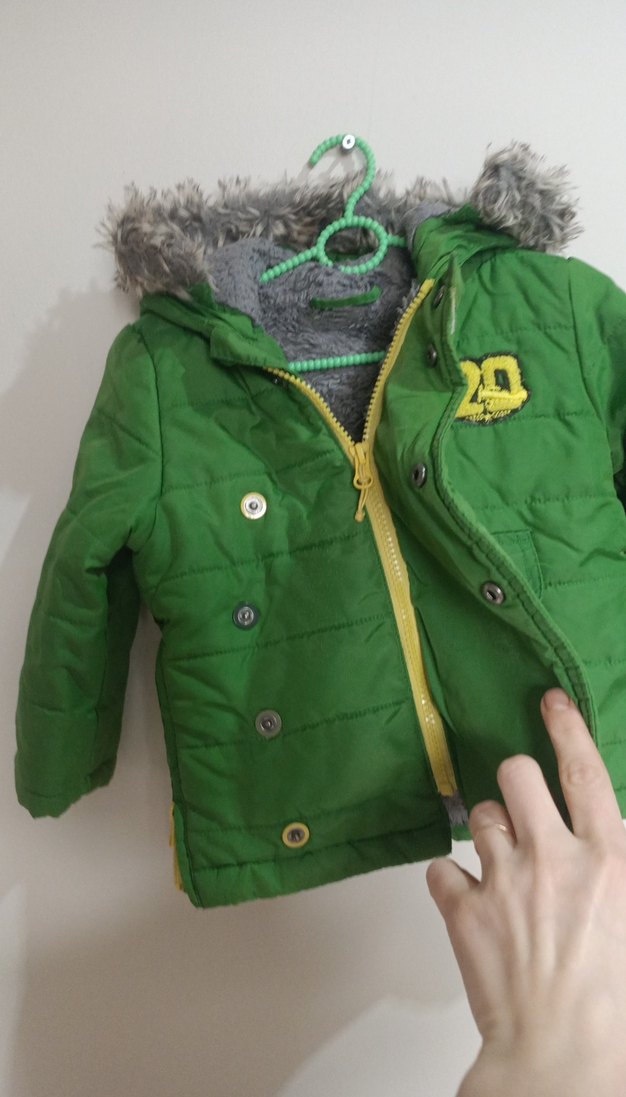 Kapüşonlu Erkek Çocuk Yeşil Mont - Görsel 4