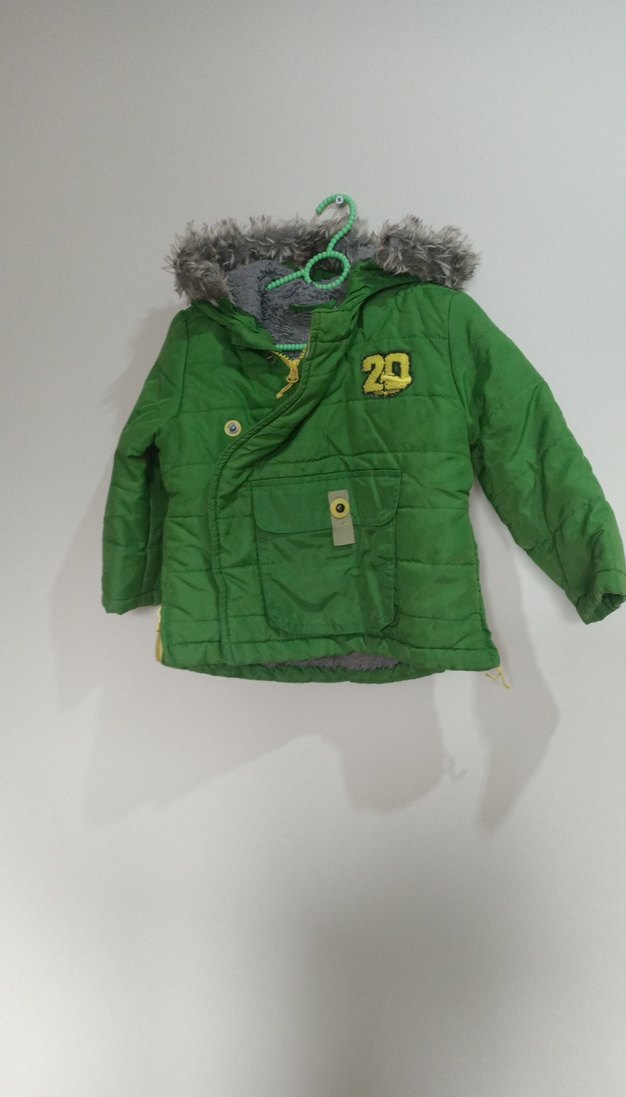 Kapüşonlu Erkek Çocuk Yeşil Mont - Görsel 3