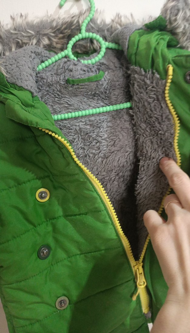 Kapüşonlu Erkek Çocuk Yeşil Mont - Görsel 5