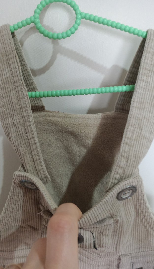 Erkek Çocuk Bej Düğmeli Kolsuz Tulum - Görsel 4