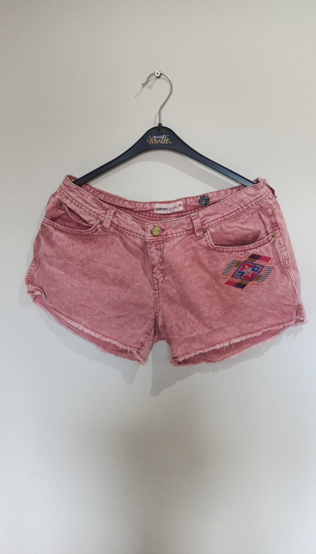 Pembe Rahat Kesim Mini Denim Şort - Görsel 2