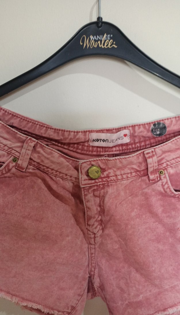 Pembe Rahat Kesim Mini Denim Şort - Görsel 4