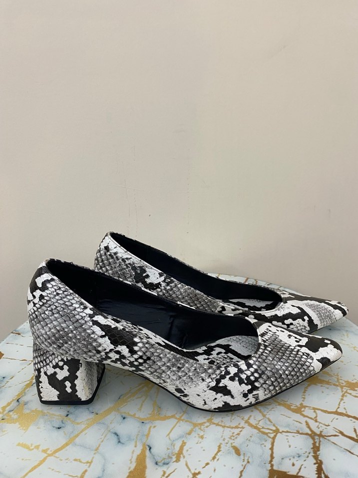 ZARA Yılan Desenli Topuklu Kadın Ayakkabı - Görsel 2