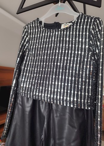 Koton Koton Siyah Payetli Krop Üst ve Deri Salaş Pantalon 7-8 Yaş