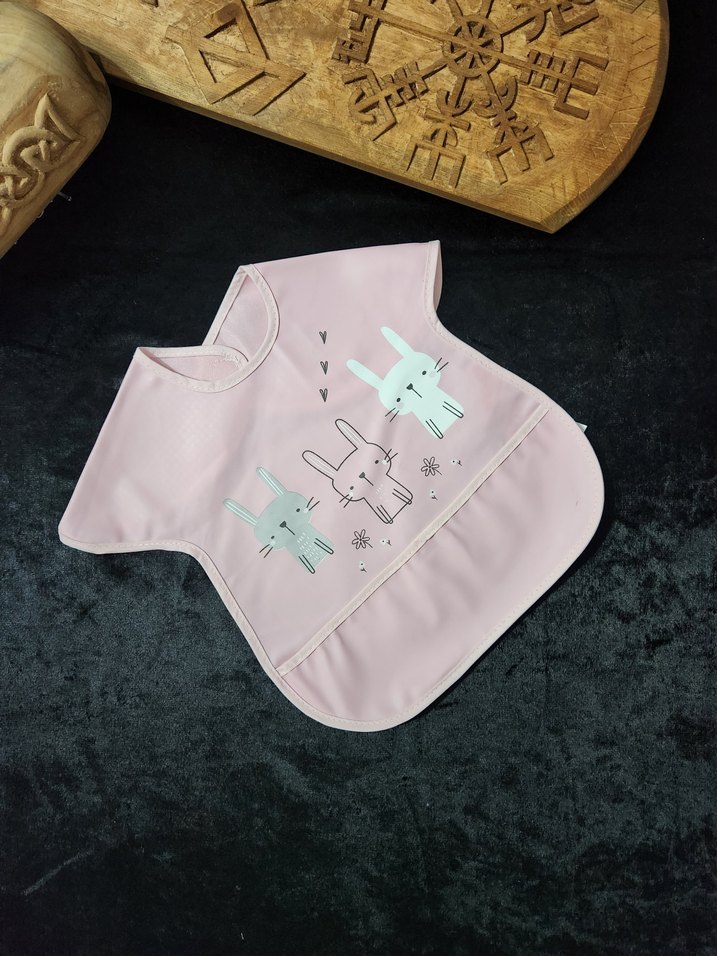 Pembe Baskılı Bebek Önlüğü Büyük boy - Görsel 2