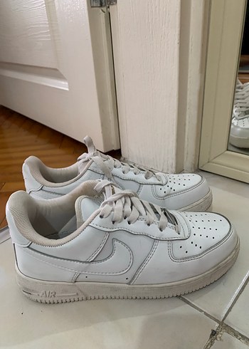 Nike Kadın Beyaz Minimalist Spor Ayakkabı