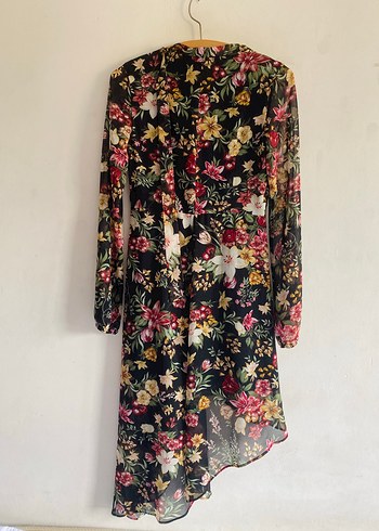 Bershka Uzun Kollu, V Yakalı Çiçekli Uzun Elbise