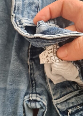 Zara Maavi kot jean