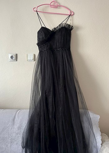 xl Beden Siyah Nakışlı Straplez Midi Gotik Elbise